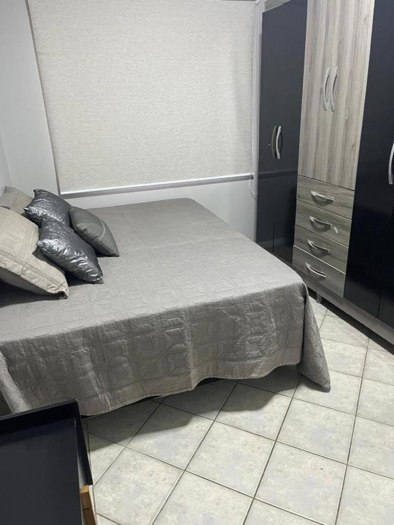 Apartamento Na Melhor Localizacao Da Meia Praia Itapema Exterior photo